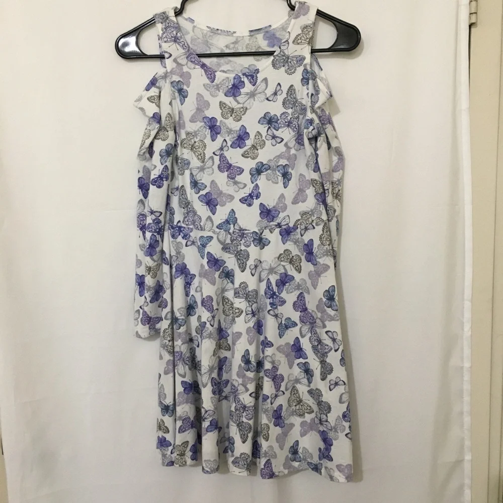 3/$35❤️Children’s place butterflies L/S Dress L